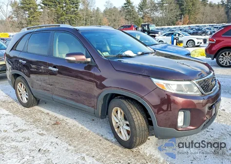 2015 Kia Sorento Lx z USA, uszkodzony, nr VIN 5XYKT4A61FG648606